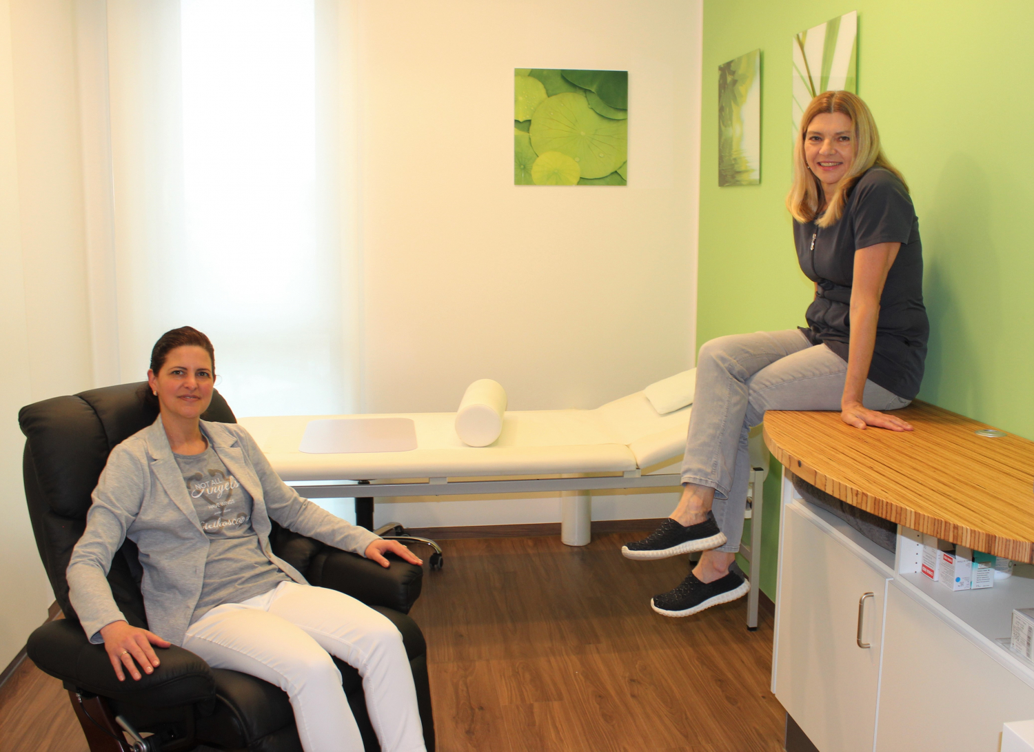 Das Praxisteam von Dr. Weith und Dr. Schmidt-Wolf aus Neusäß